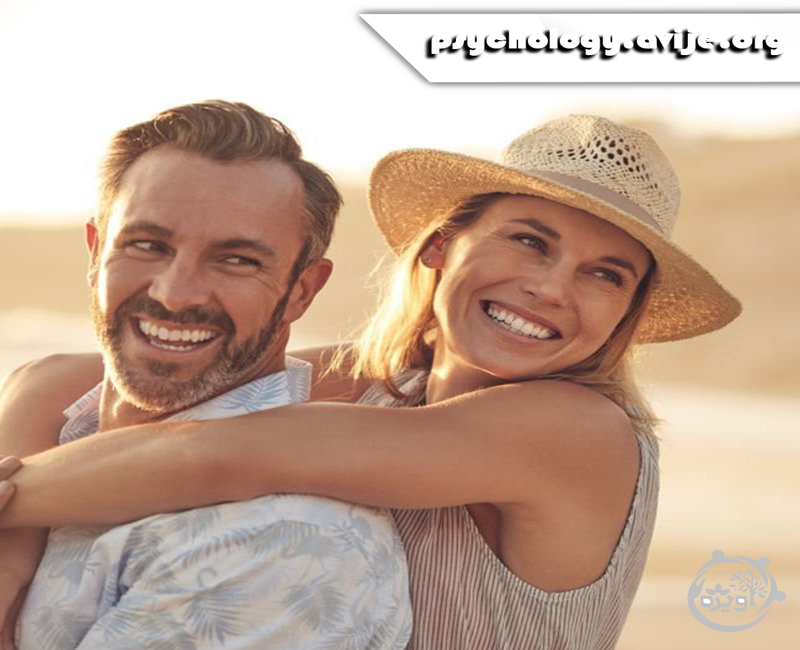 زن و شوهر باید پشت هم باشند