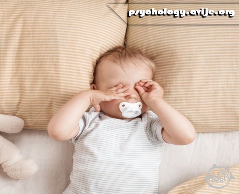 چگونه خواب نوزاد را تنظیم کنیم